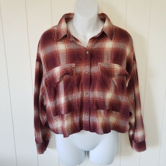 Abercrombie & Fitch Cropped Button Up Flannel Plaid Shirt Size Medium - Picture 1 of 9